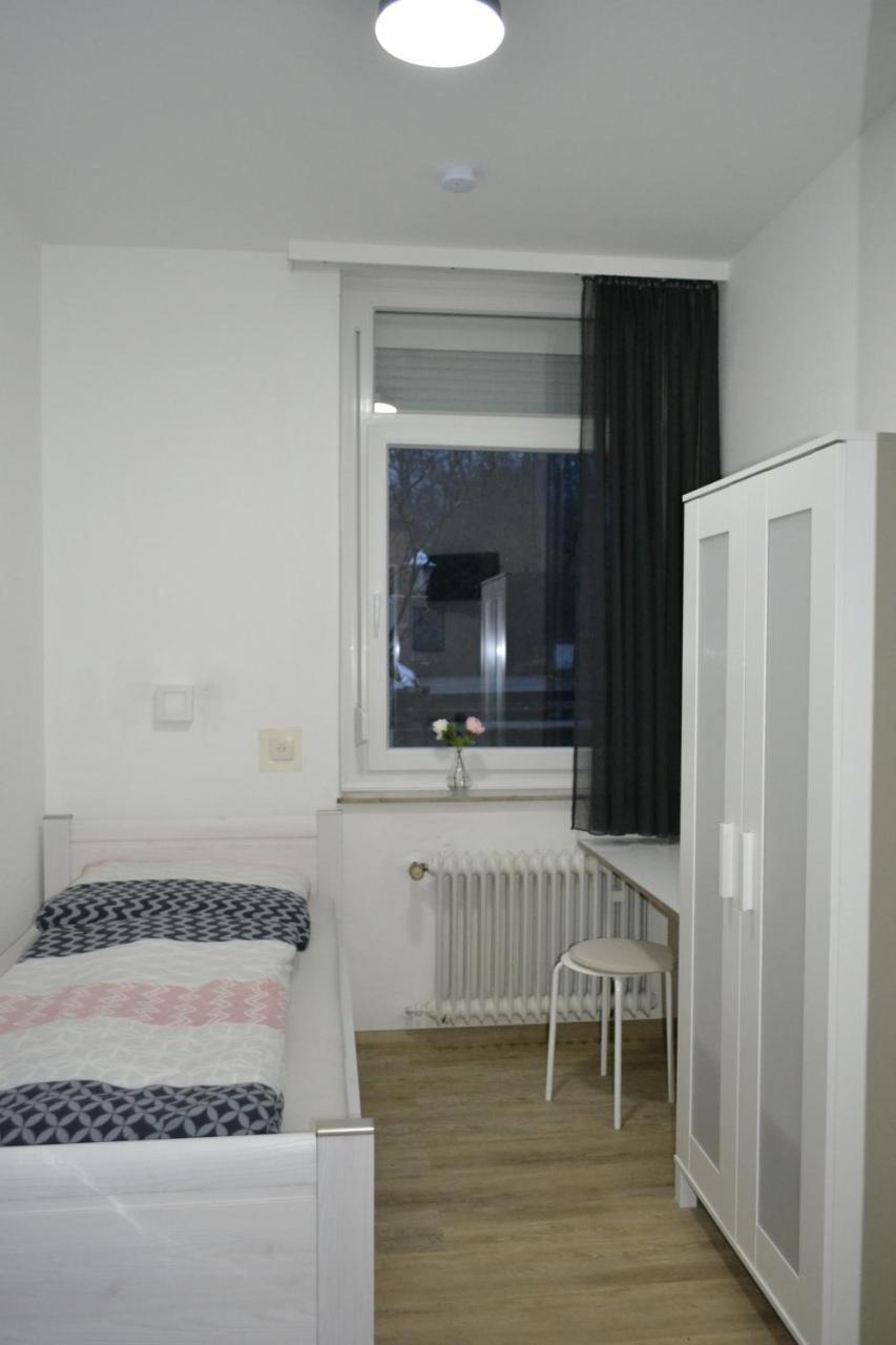 Pension Highway 3 Bielefeld Eksteriør billede