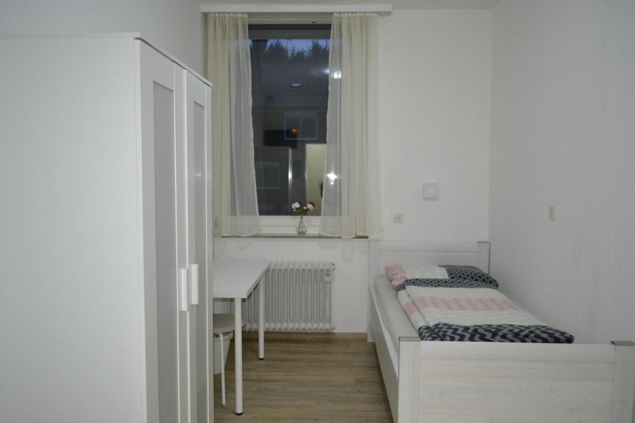 Pension Highway 3 Bielefeld Eksteriør billede