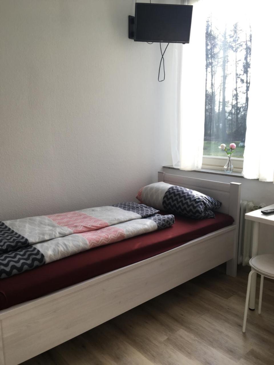 Pension Highway 3 Bielefeld Eksteriør billede