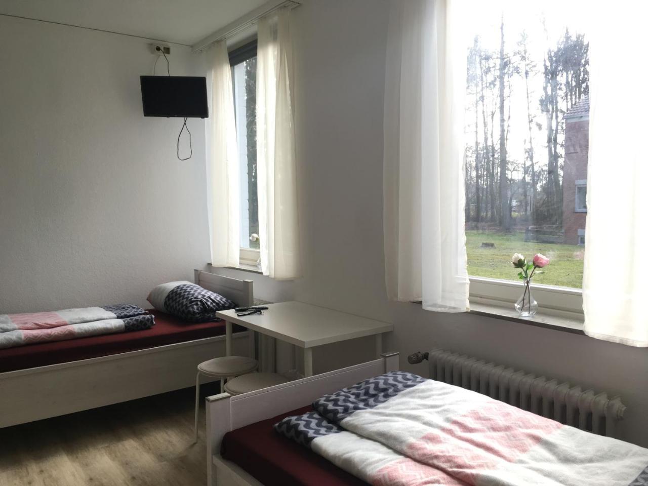 Pension Highway 3 Bielefeld Eksteriør billede